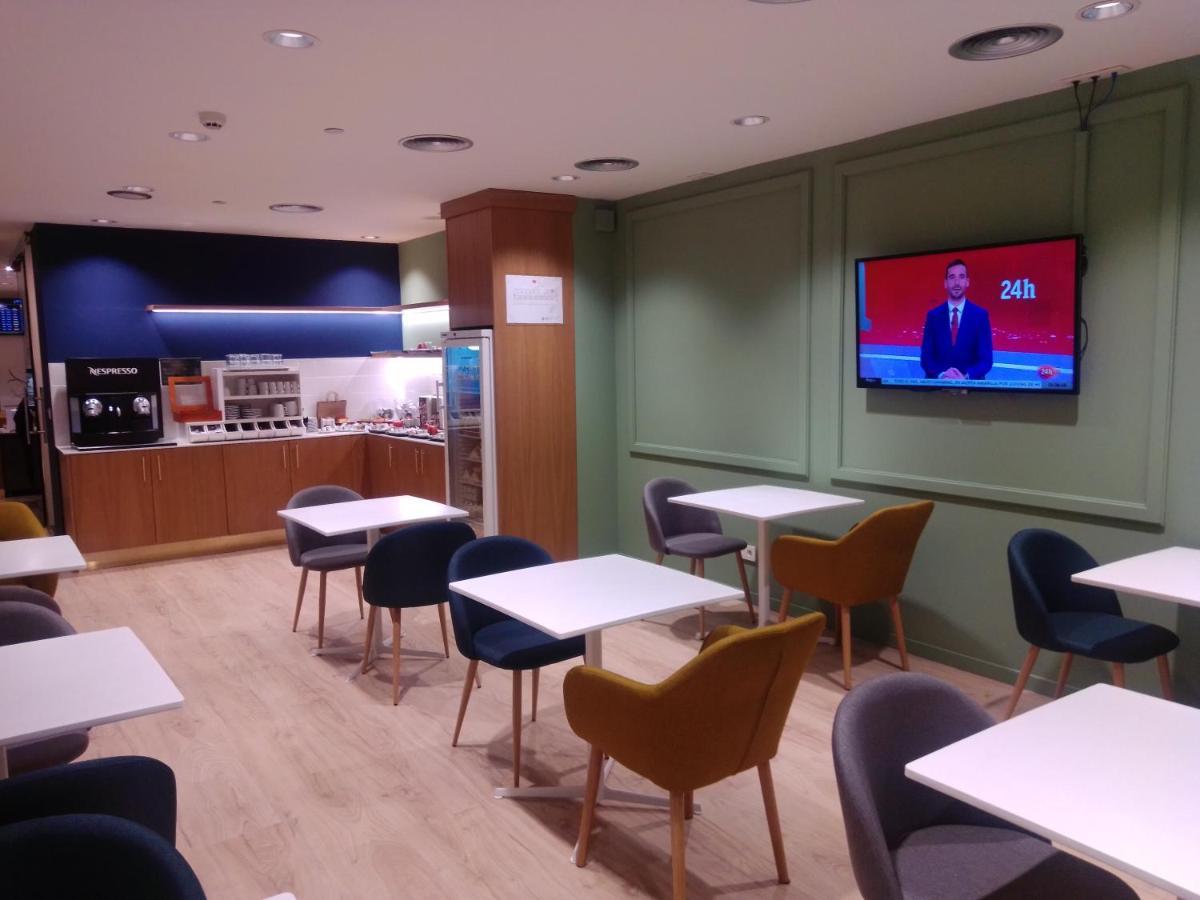 Hellosky Air Rooms Madrid Exterior photo